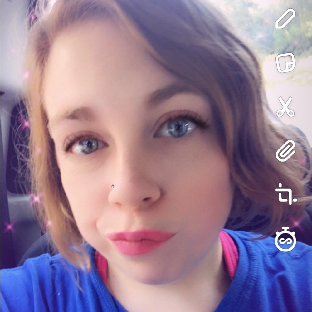 Meet your Posher, Leah